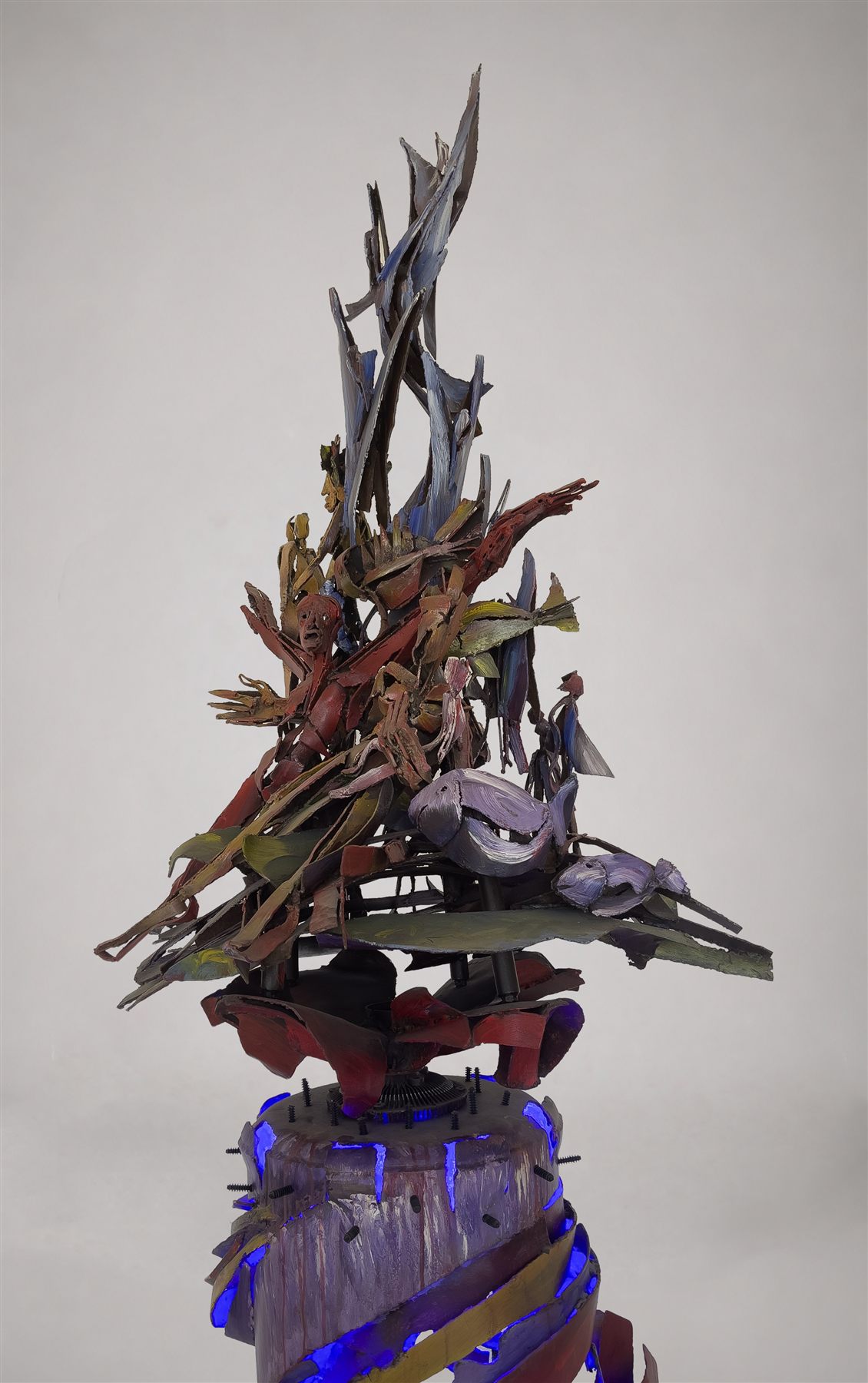 Fersan El-Yam, Les Chevaucheurs de la Mer (2024), scultura di Antoine Berberi, vista 14 di 20