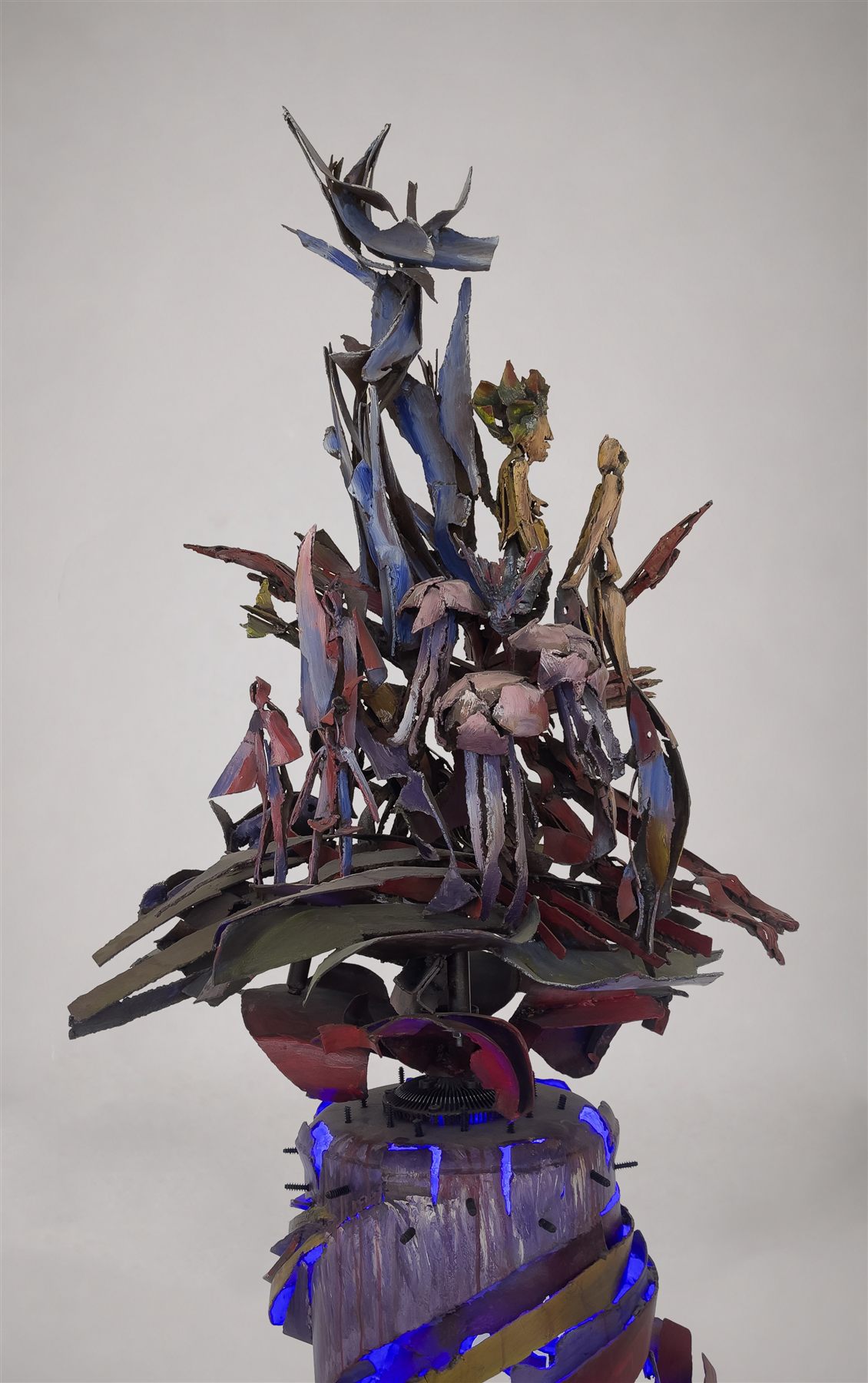 Fersan El-Yam, Les Chevaucheurs de la Mer (2024), scultura di Antoine Berberi, vista 16 di 20